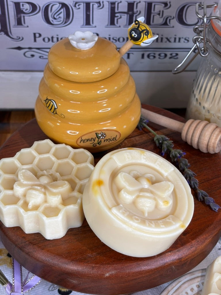Moonlight Lavender & Honey Harvest Soap Collection: Moonlit Bee