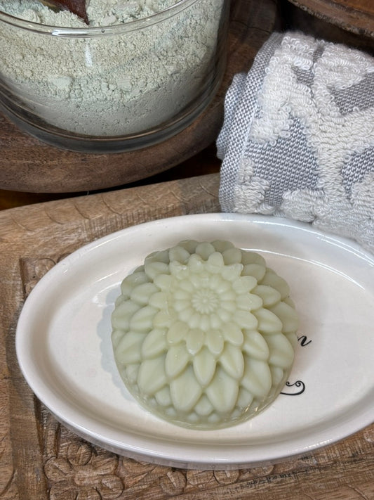 Moonlight Garden Soap Collection: Garden Star Rosette